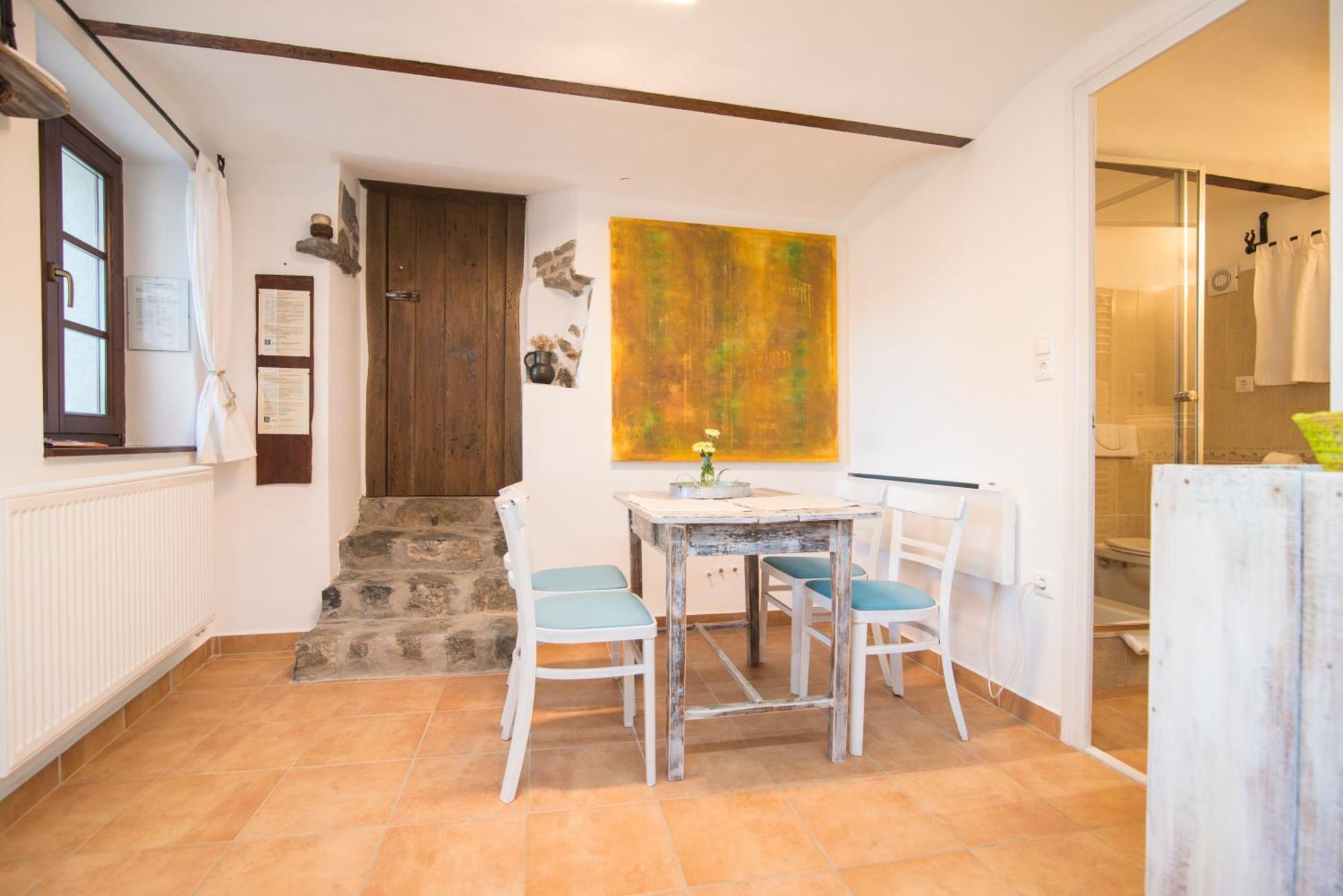 Oshaza Vendeghaz Apartment Bazsi
