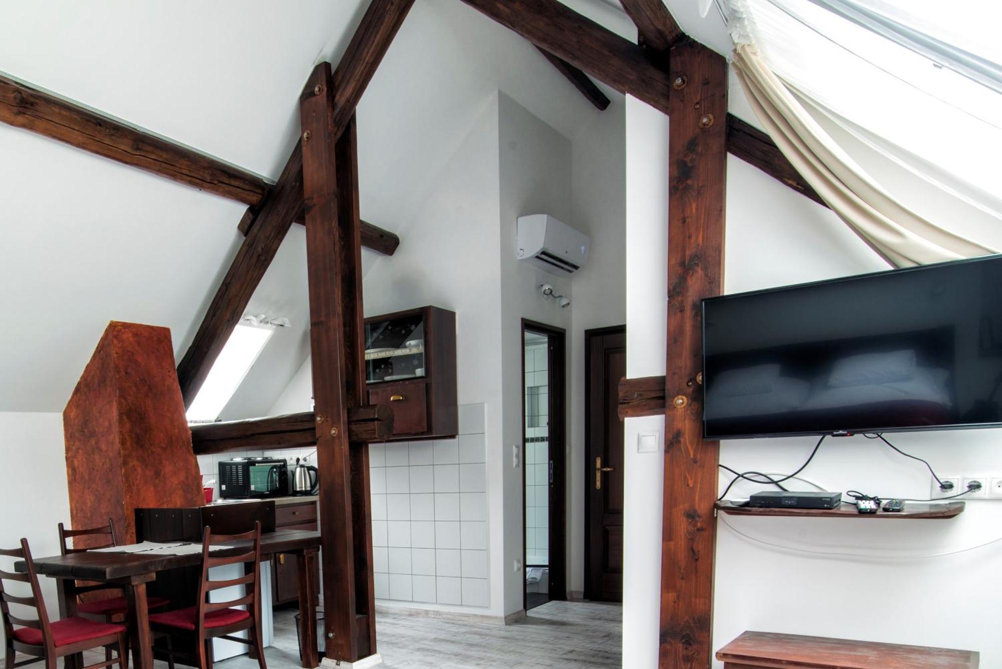 Oshaza Vendeghaz Apartment