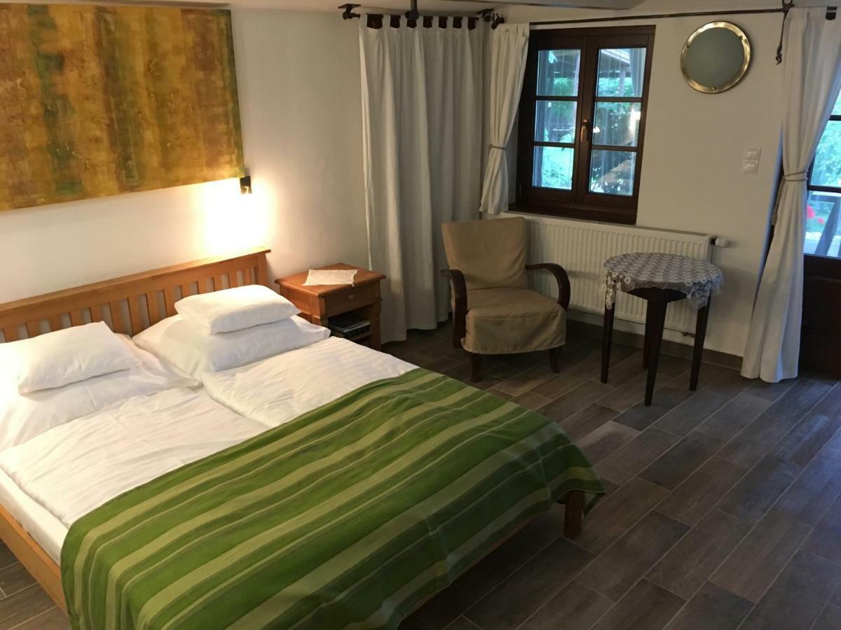 Oshaza Vendeghaz Apartment Bazsi